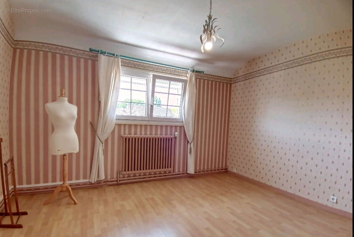 Maison Morancez 7 pièces 135 m² - photo 5