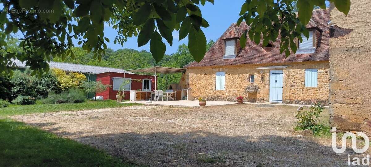 Photo 8 - Maison à SAINT-CHAMASSY