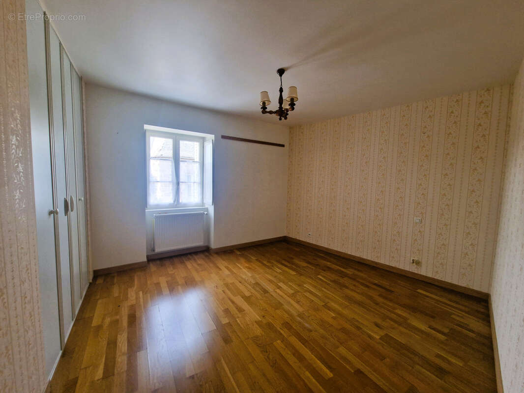 Appartement à BRIVE-LA-GAILLARDE