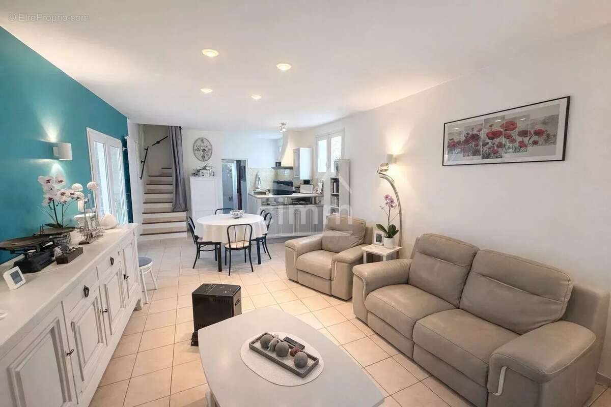 Maison à CHATEAU-ARNOUX-SAINT-AUBAN