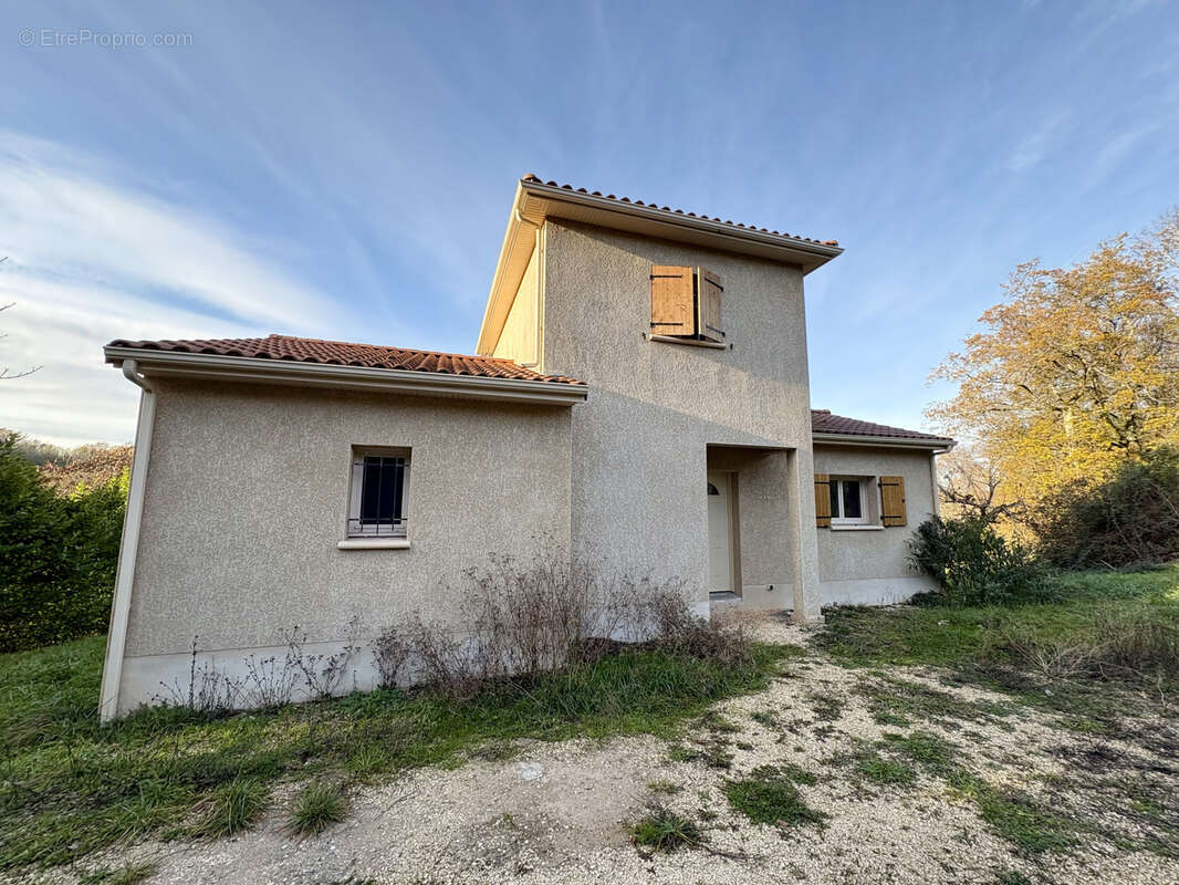 Maison à TERRASSON-LAVILLEDIEU