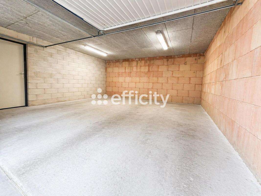 Appartement à CHENOVE