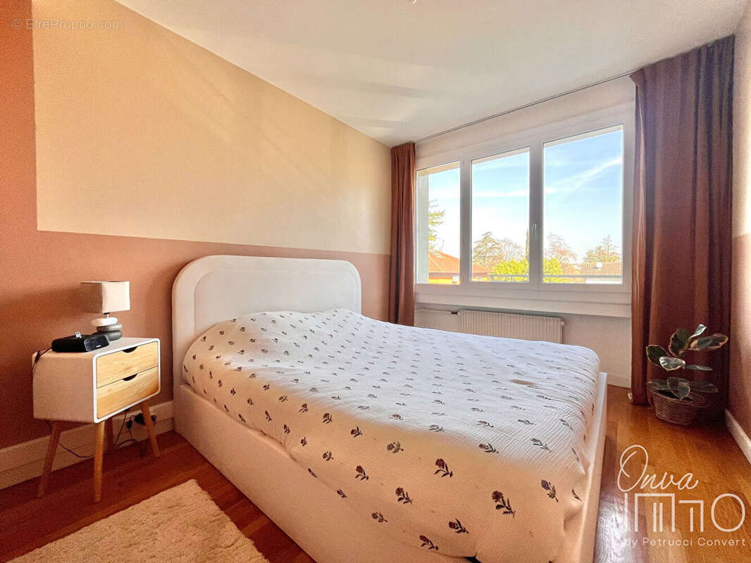 Appartement à FONTAINES-SUR-SAONE