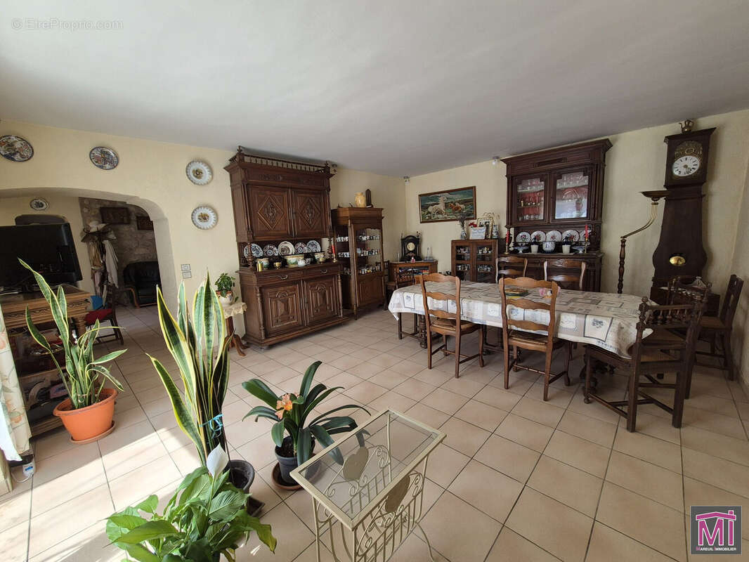 Maison 175 m² à Betz  - photo 3