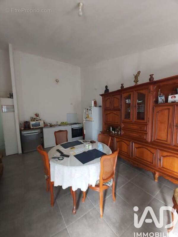 Appartement 641 m² à Cerisiers  - photo 9