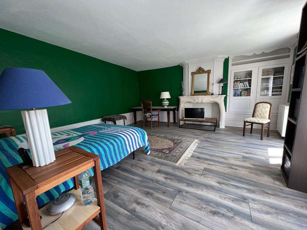 Maison à CHATEAU-DU-LOIR