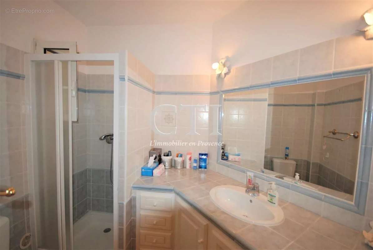 Maison à VAISON-LA-ROMAINE