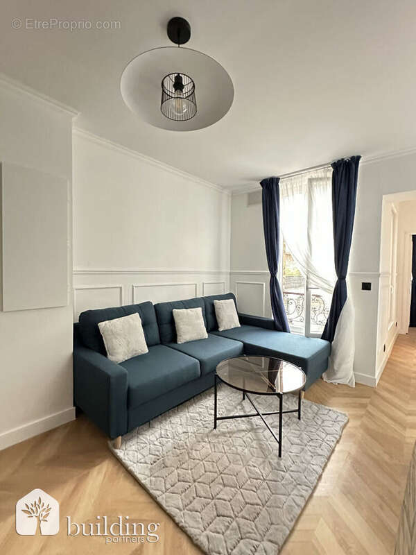 Appartement à PARIS-17E
