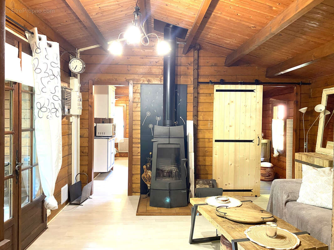 Maison à BAZOCHES-SUR-LE-BETZ