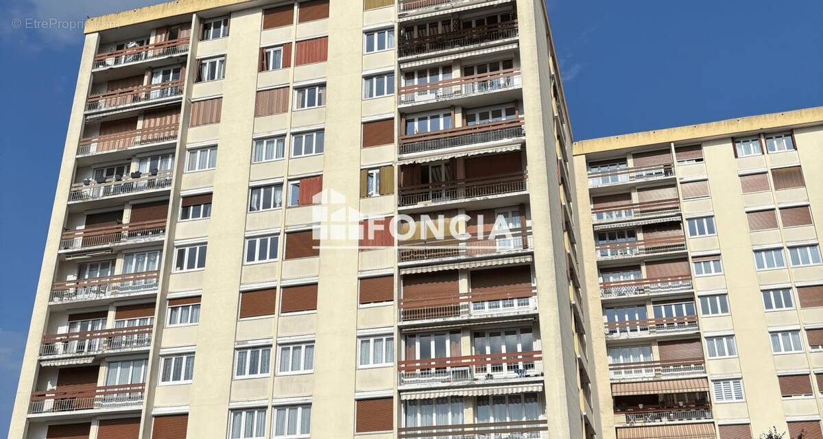 Appartement à PONTOISE