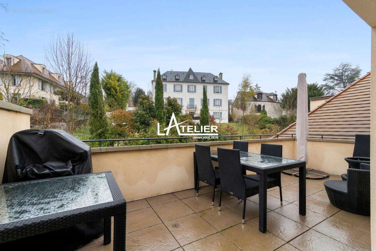 Appartement à L'ETANG-LA-VILLE