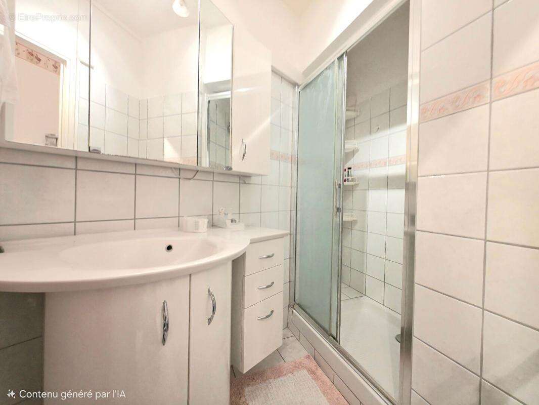 Appartement à BORMES-LES-MIMOSAS