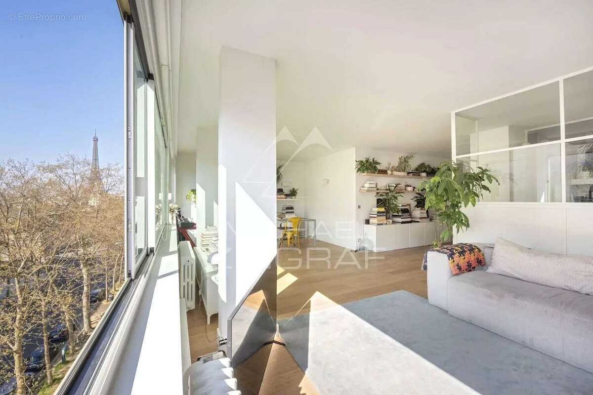 Appartement à PARIS-7E