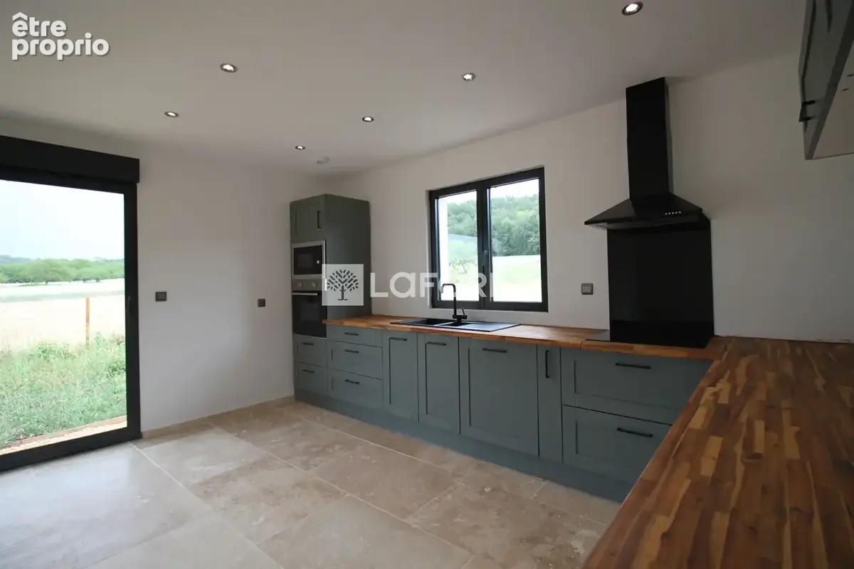 Maison Saint-pierre-de-cÔle 4 pièce(s) 110 m2 - photo 5