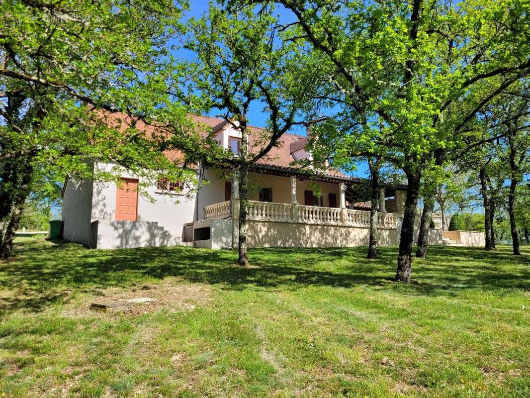 Maison à FLAUJAC-POUJOLS