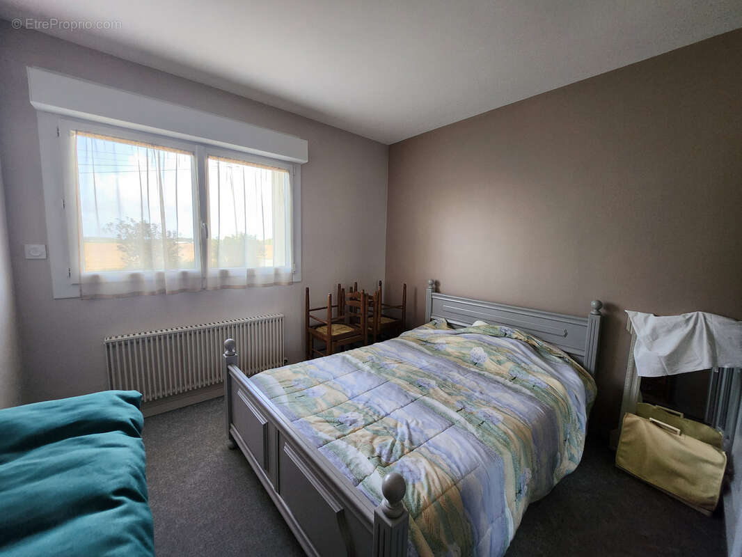 Maison à LES MAGNILS-REIGNIERS