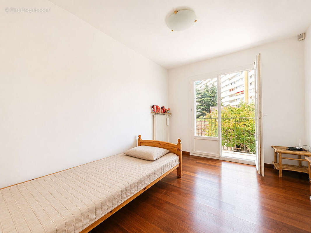 Maison  4 pièce(s) - photo 9