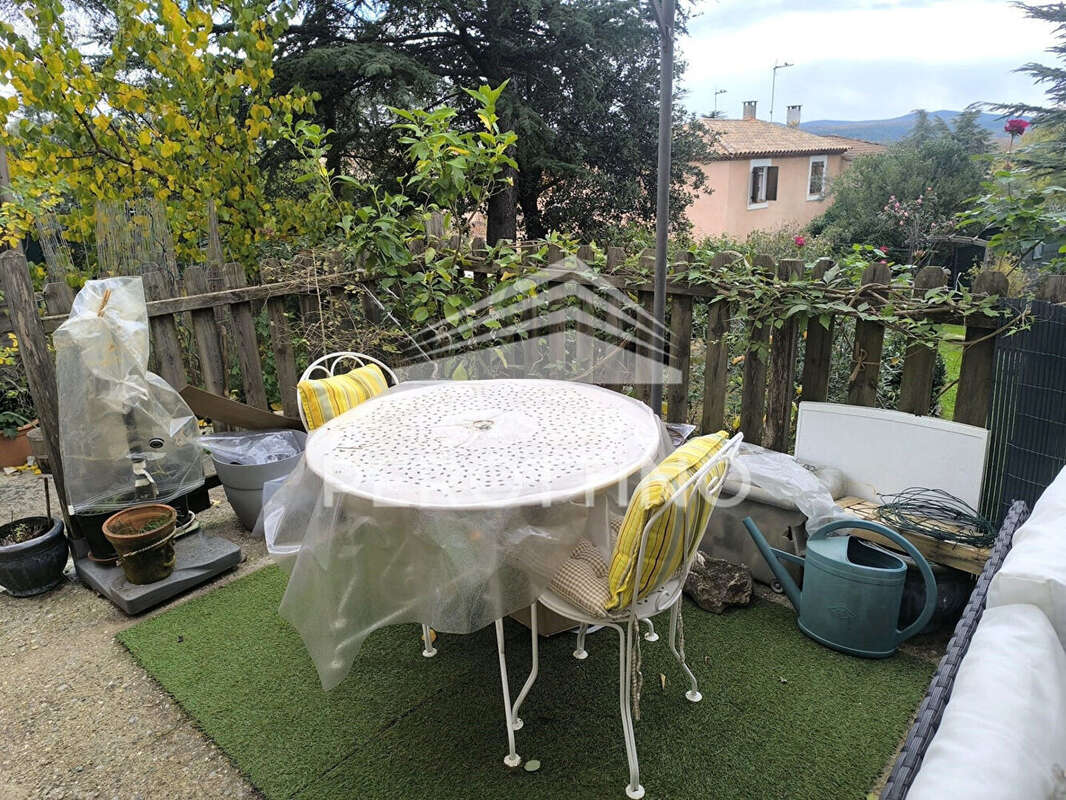 Appartement à SAINT-MAXIMIN-LA-SAINTE-BAUME