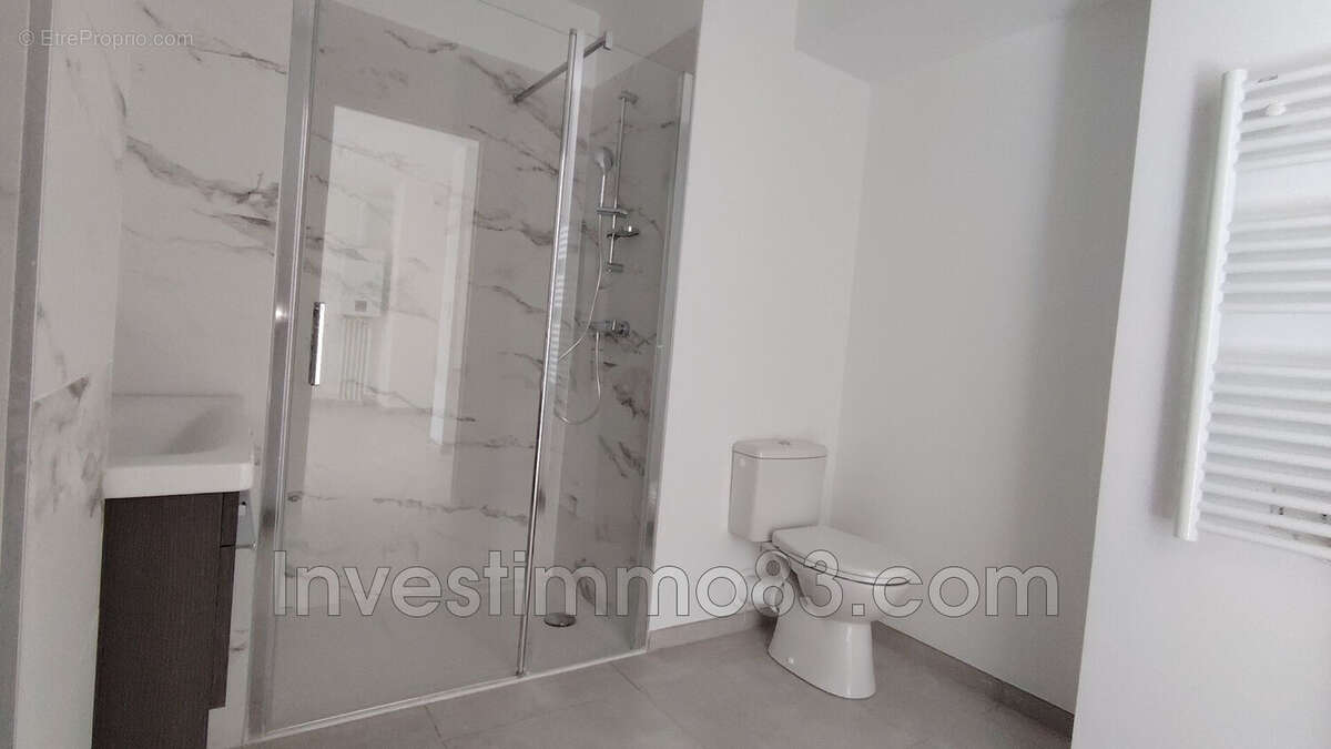 Appartement à HYERES