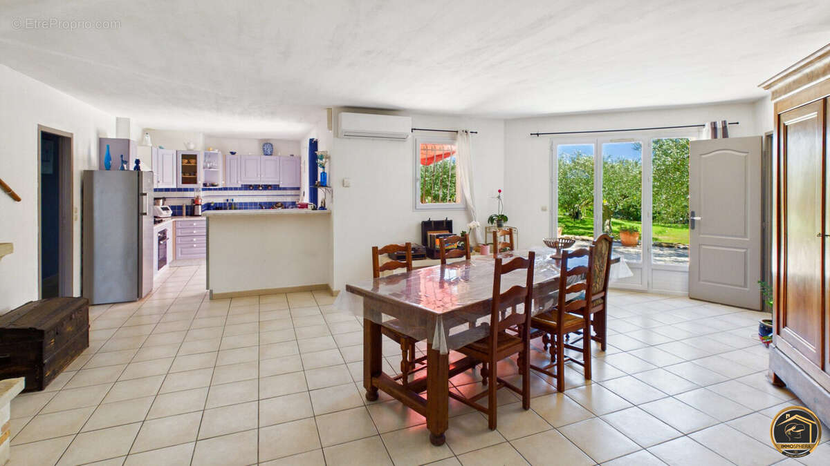 Maison à GINESTAS