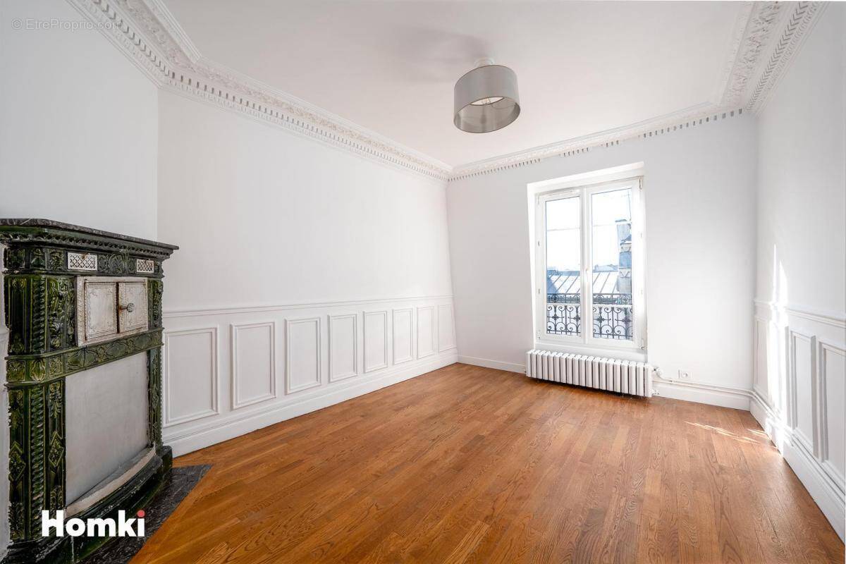 Appartement à PARIS-18E