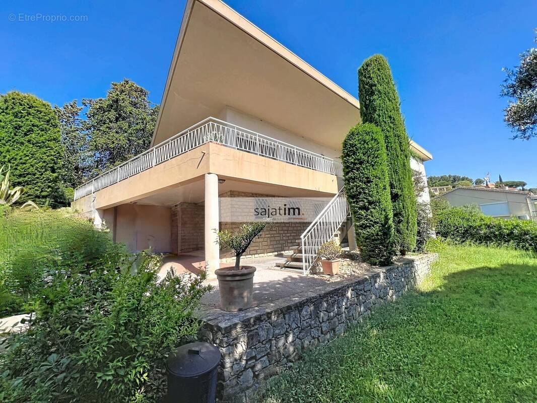 Maison à SIX-FOURS-LES-PLAGES