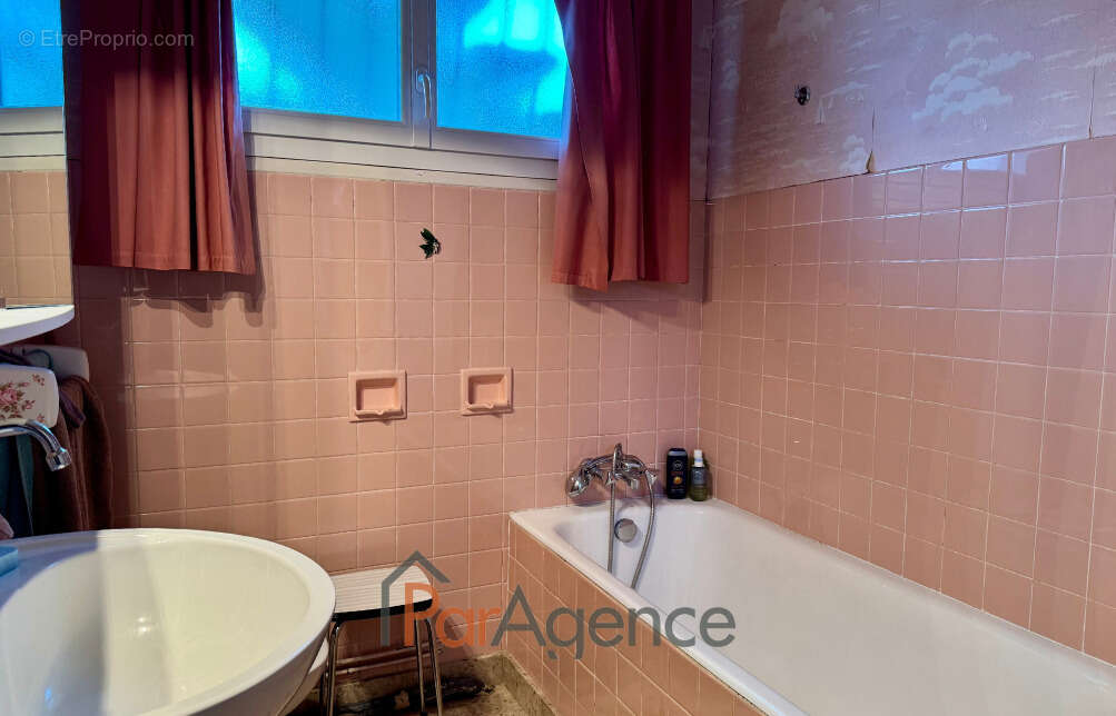 Maison à VAUX-SUR-MER