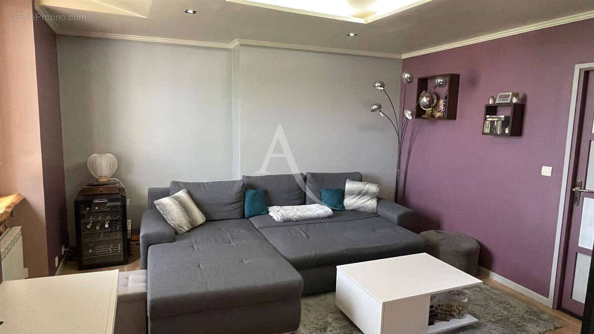 Appartement à BRIE-COMTE-ROBERT