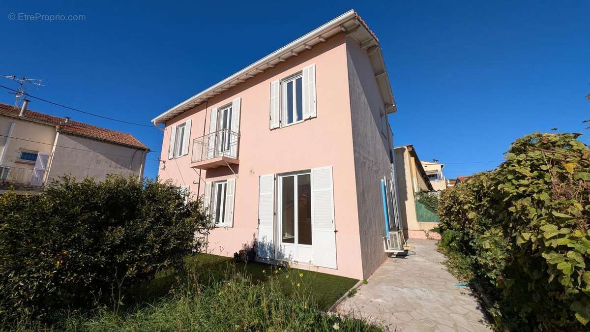 Maison à ANTIBES