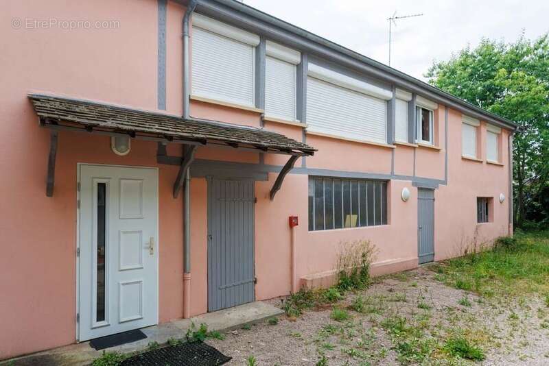 À vendre en exclusivité – Immeuble de rapport en plein cœur de PARAY LE MONIAL (71) - photo 17