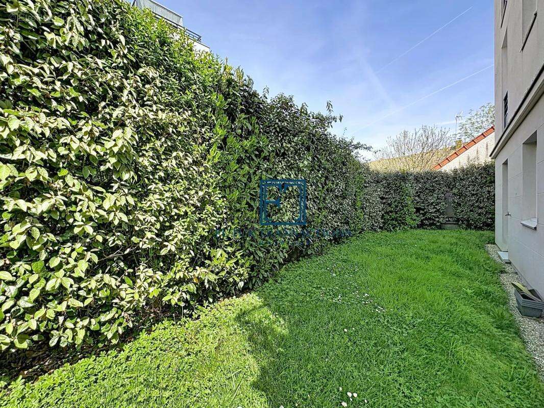 Appartement à MONTIGNY-LE-BRETONNEUX