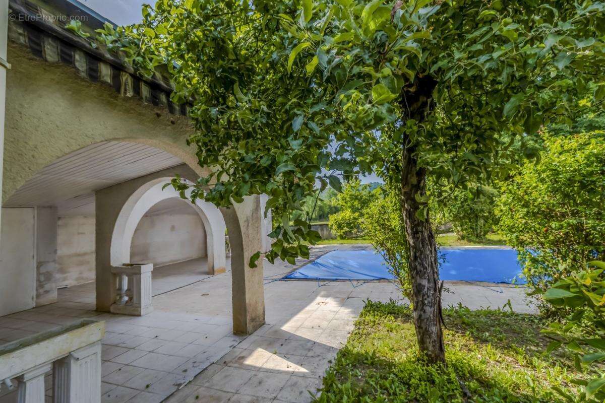 Maison à TERRASSON-LAVILLEDIEU