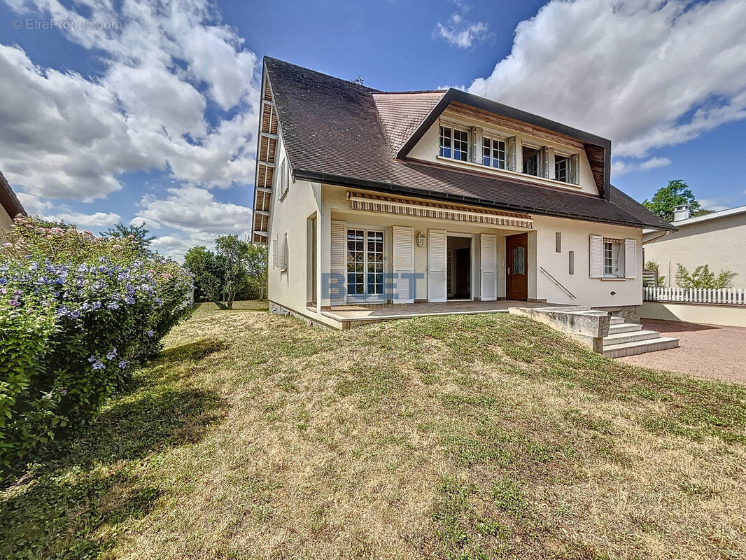Maison à FENAY