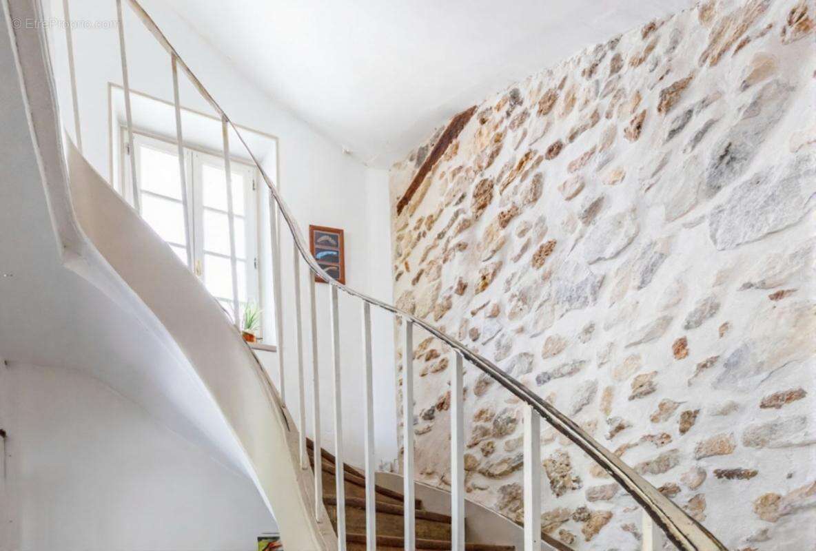 Maison 8 pièces de 235 m² habitables avec jardin et garage à vendre à Triel sur Seine (78) - photo 15