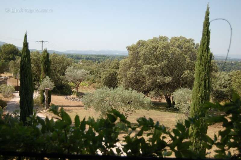 Maison à GORDES