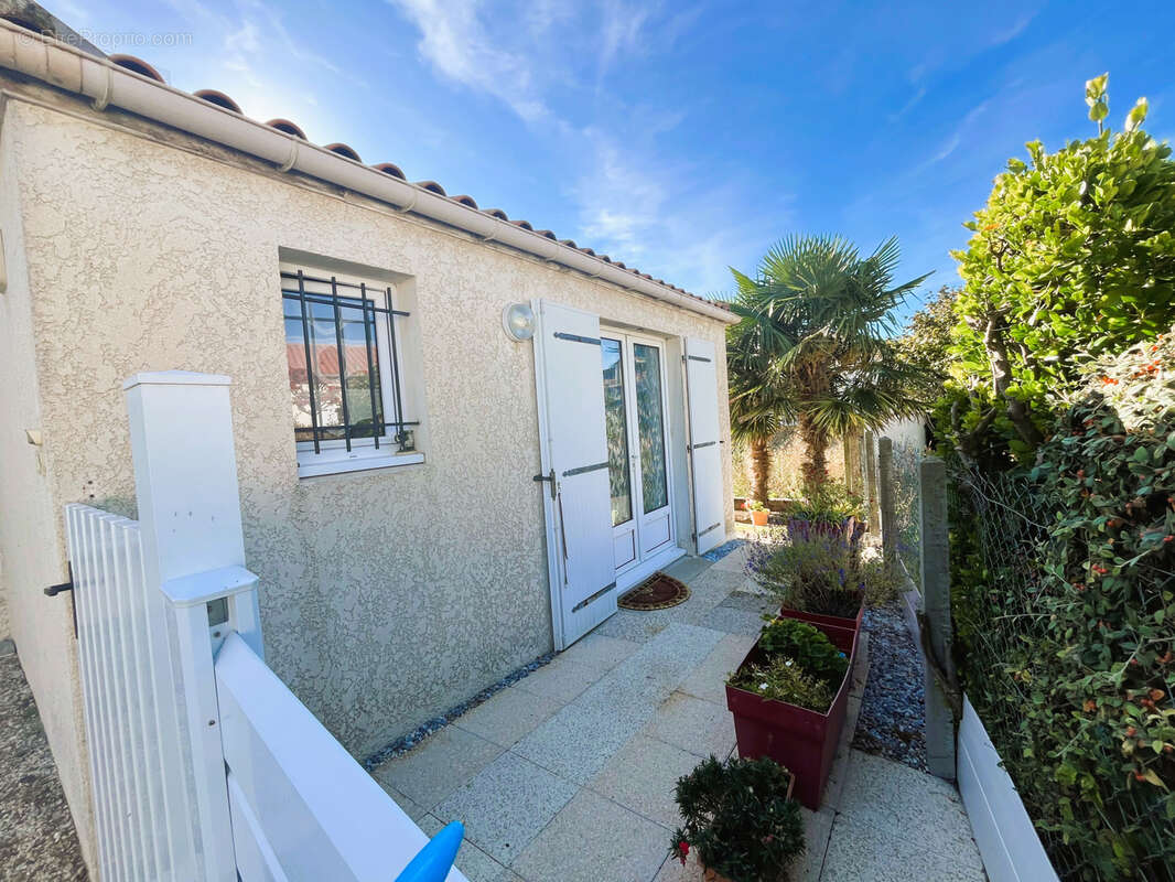 Maison à MESCHERS-SUR-GIRONDE