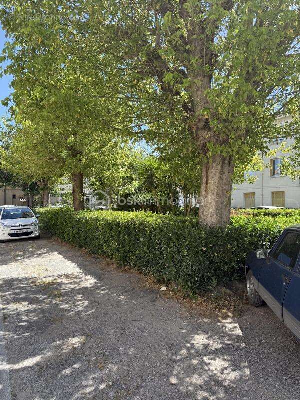 Appartement à SALON-DE-PROVENCE