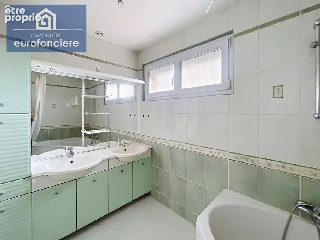 À vendre belle maison avec véranda et jardin arboré à pont-sainte-marie - photo 8