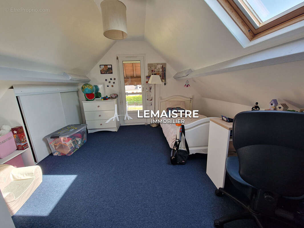 Maison à LES TROIS-PIERRES