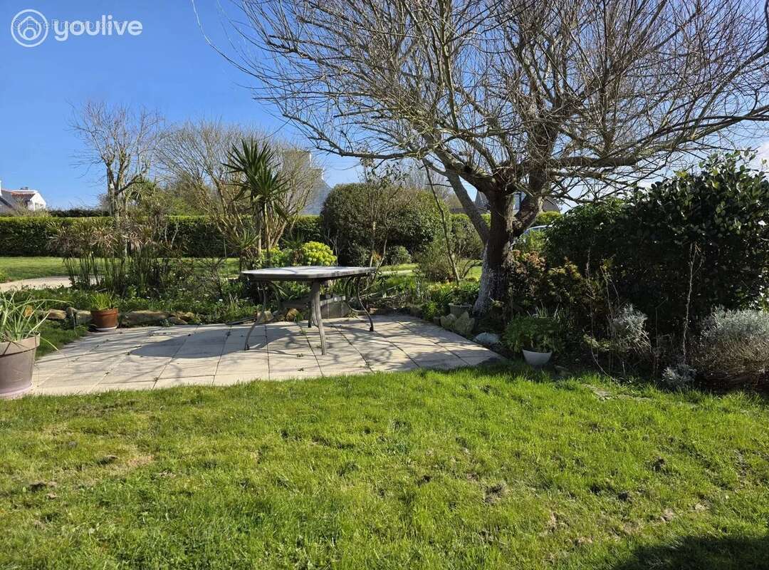 Maison à PLOUGUERNEAU