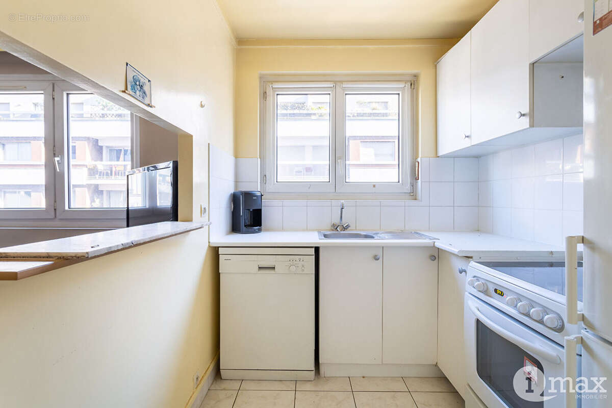 Appartement à PARIS-15E