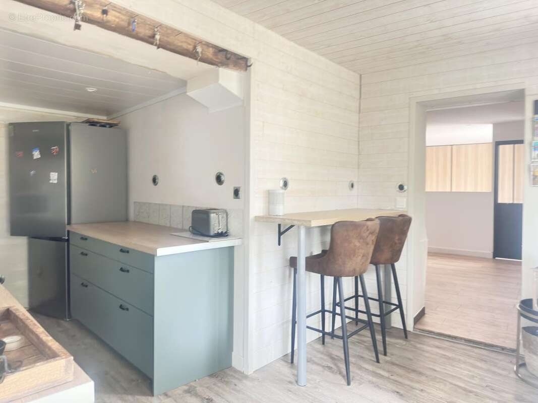 Maison 66 m² à Saint-Epain  - photo 2