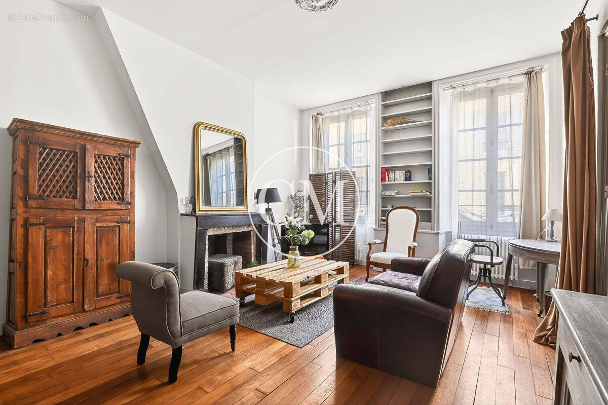 Appartement à VERSAILLES