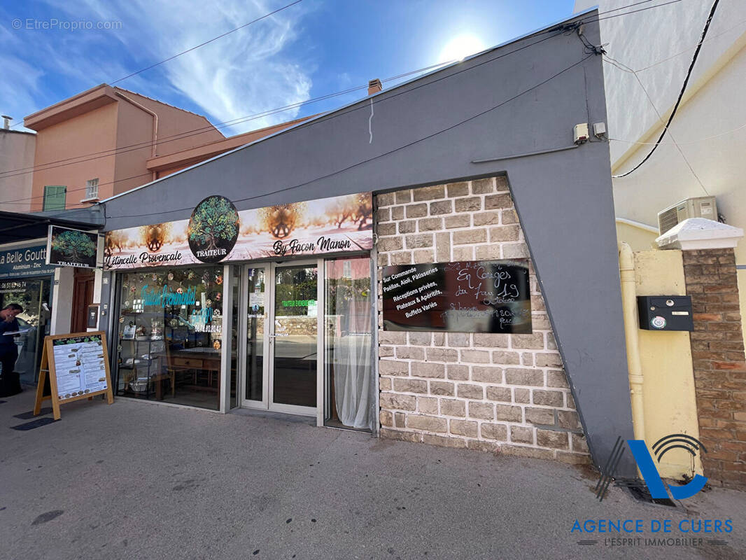 Commerce à CARQUEIRANNE