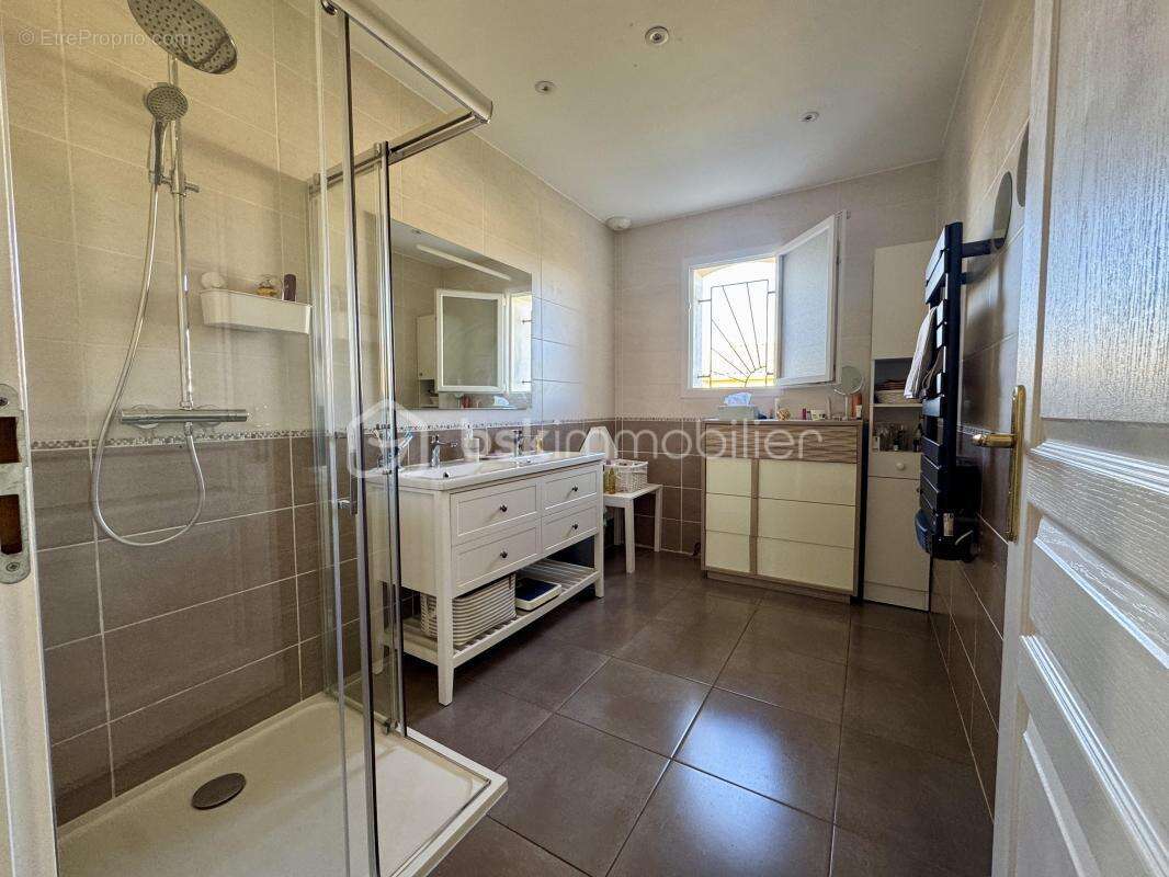 Maison à LABRUGUIERE