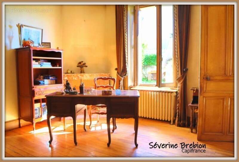 Ensemble immobilier avec une maison, 2 appartements loués, 2 garages, 3 ateliers à Chabreloche - photo 23