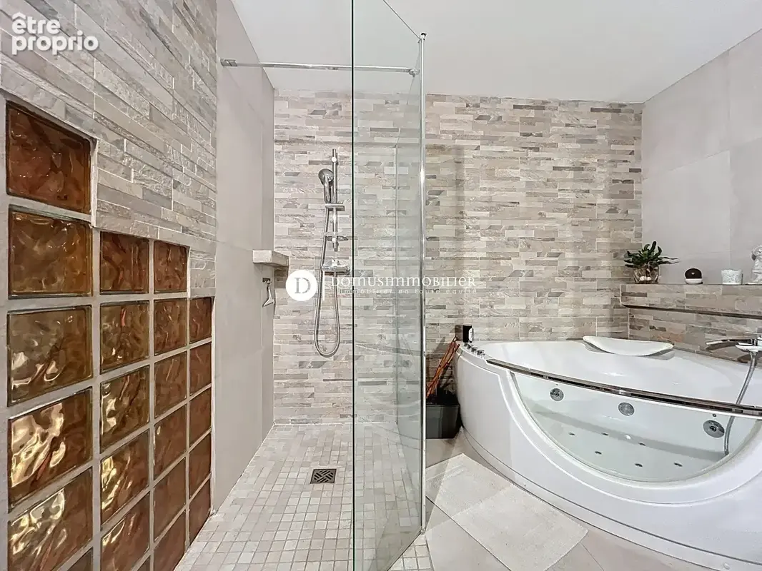 Maison 6 pièces 141 m² à vendre à Althen-Des-Paluds (84210) - photo 9