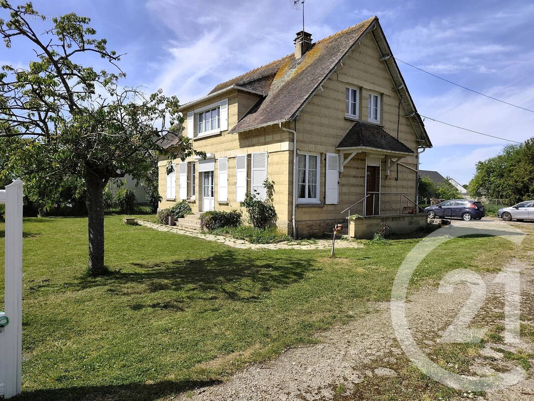 Maison à LE NOYER-EN-OUCHE