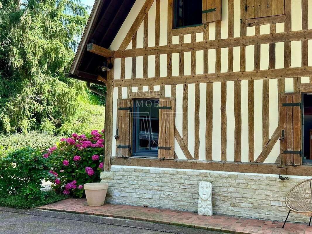 Maison à PONT-L'EVEQUE