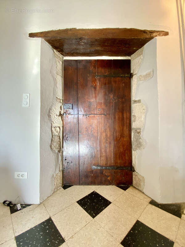 Maison à SAINTE-CECILE-DU-CAYROU